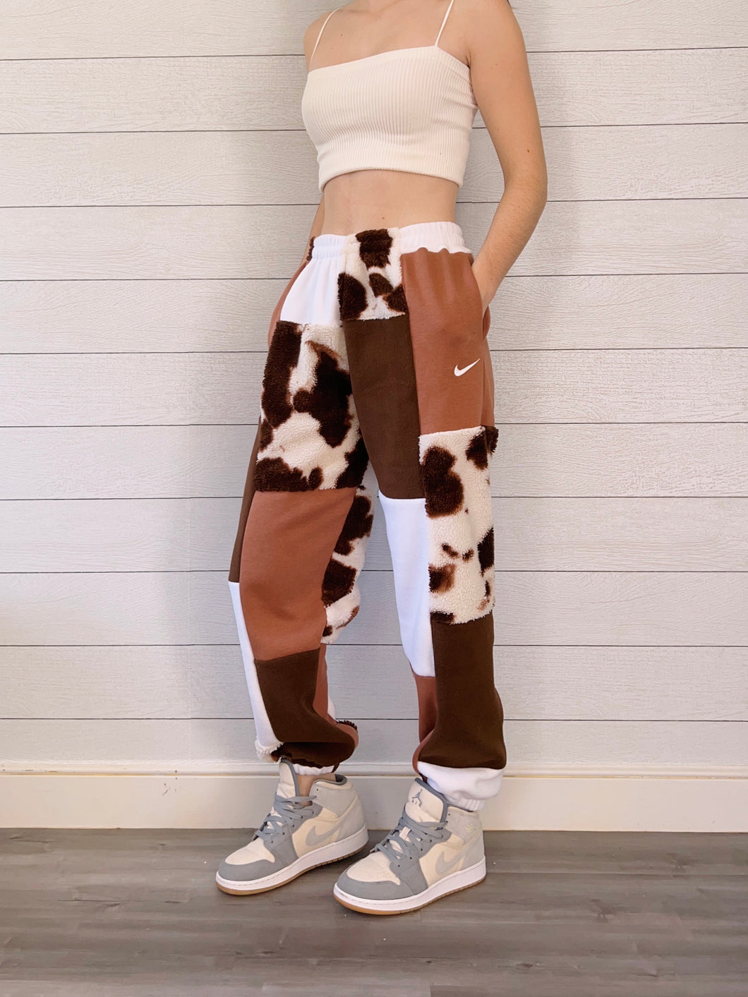 (S/M) Rustic Cow 1/1 Joggers +pockets