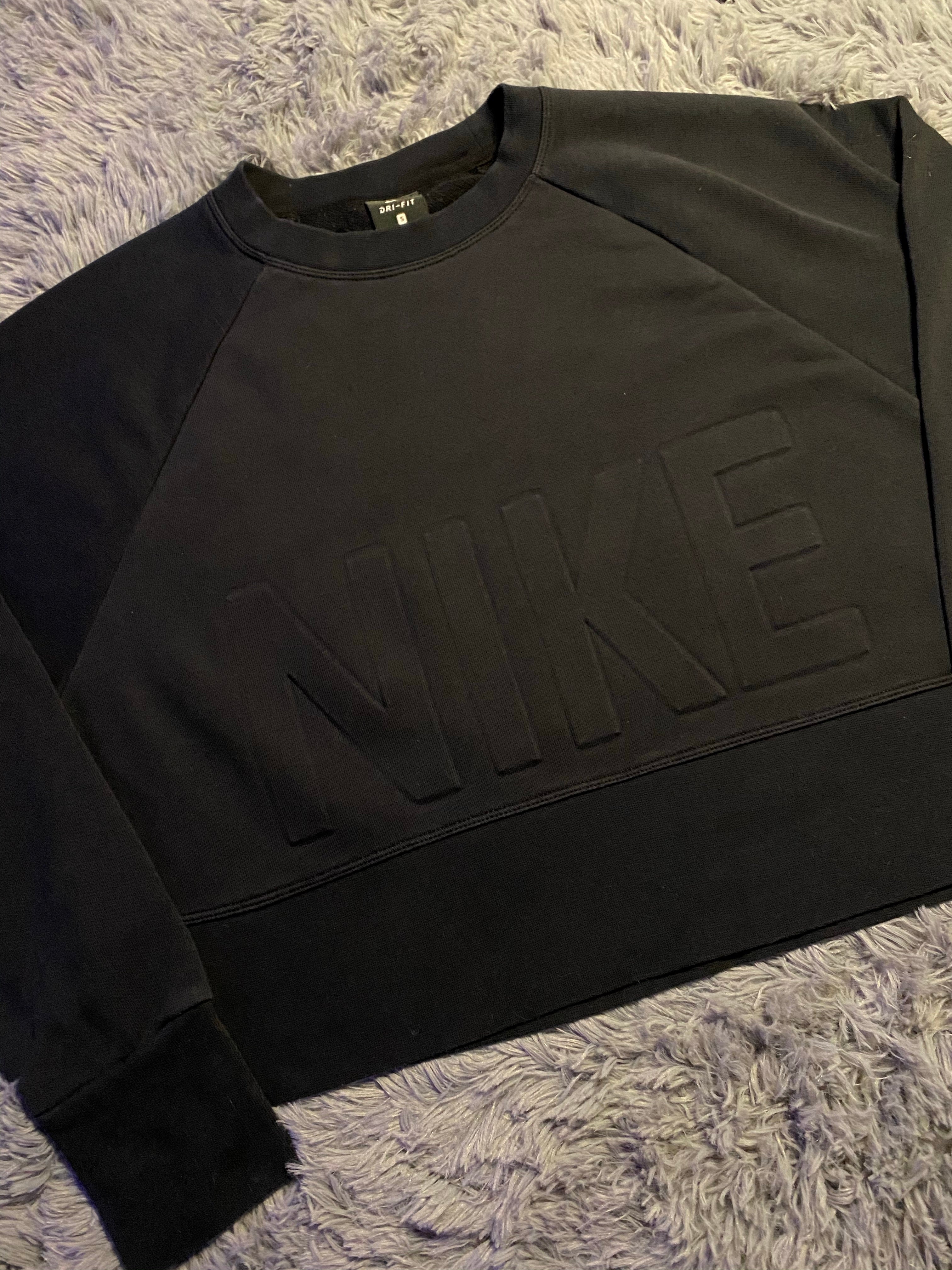 Nike Spellout Crewneck
