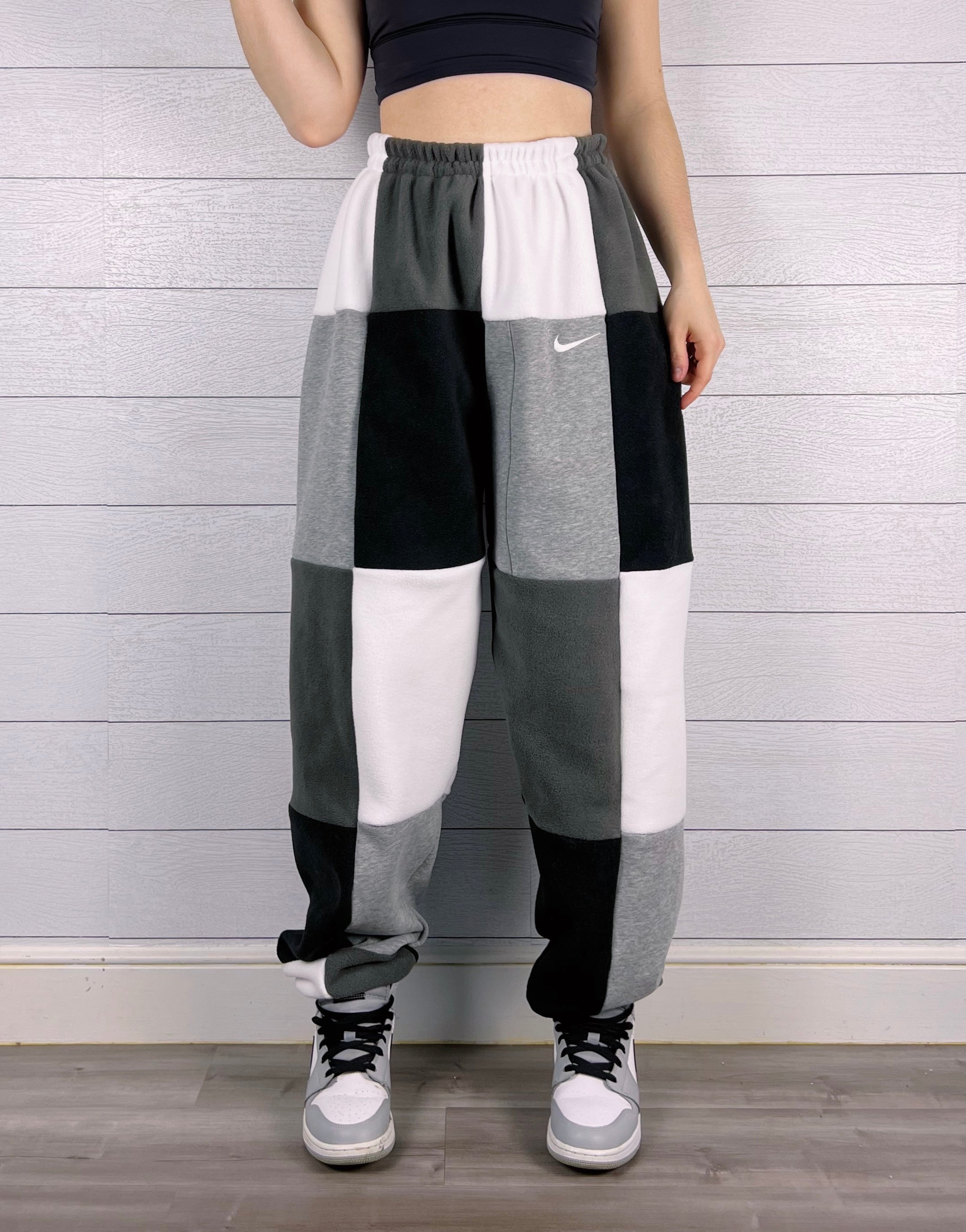 (L/XL) Diamond 1/1 Joggers