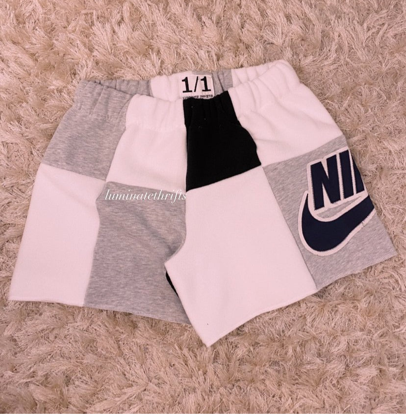 (m/l) Diamond Reworked Shorts