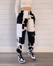 Load image into Gallery viewer, (S/M) Diamond Cow 1/1 Joggers +zipper pockets
