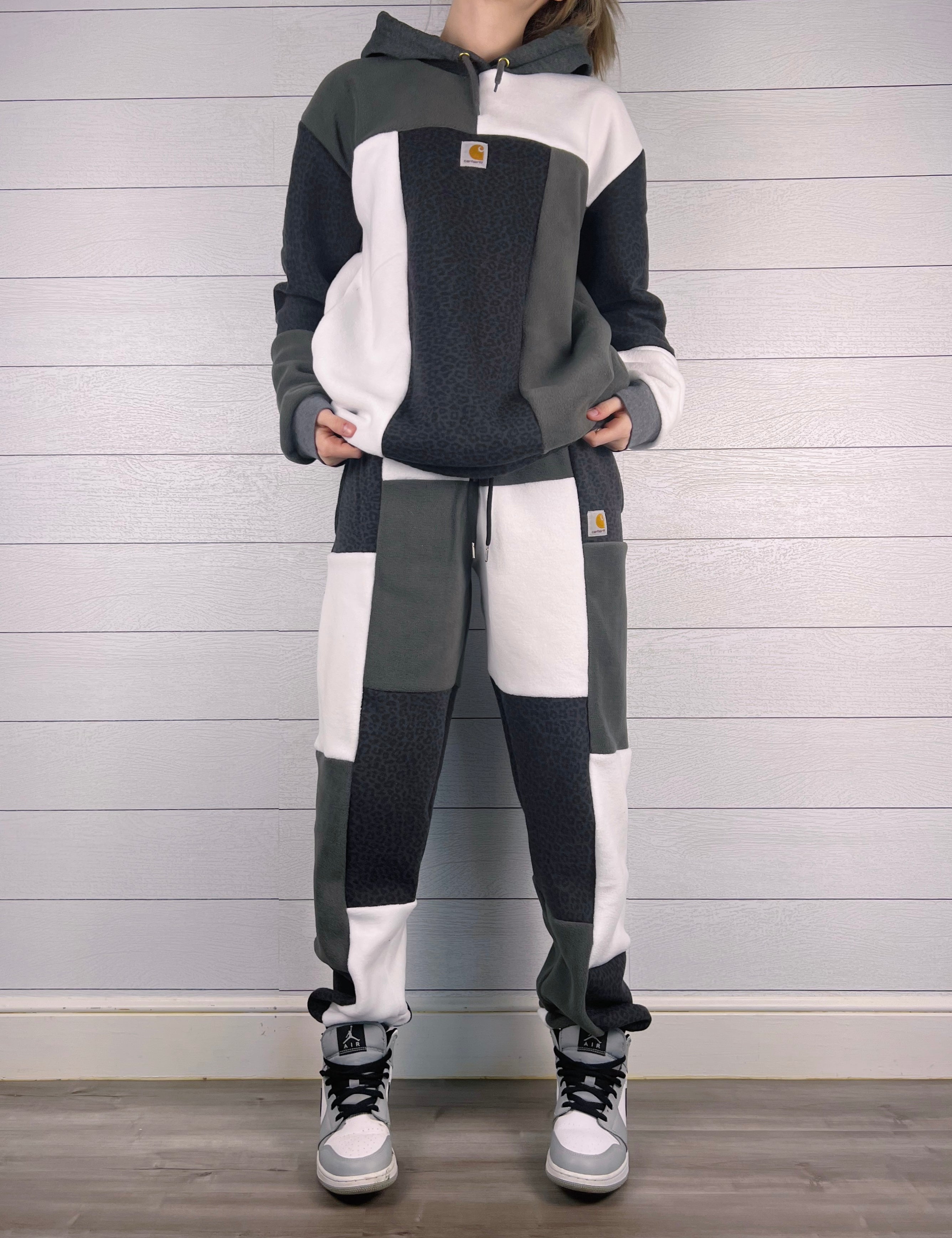 (S/M) Diamond Leopard 1/1 Joggers