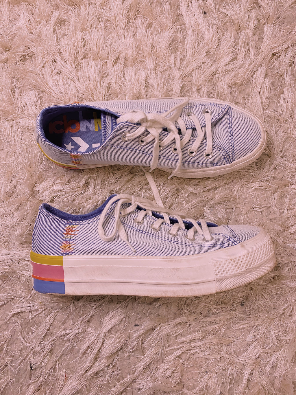 Converse Platfrom Sneakers