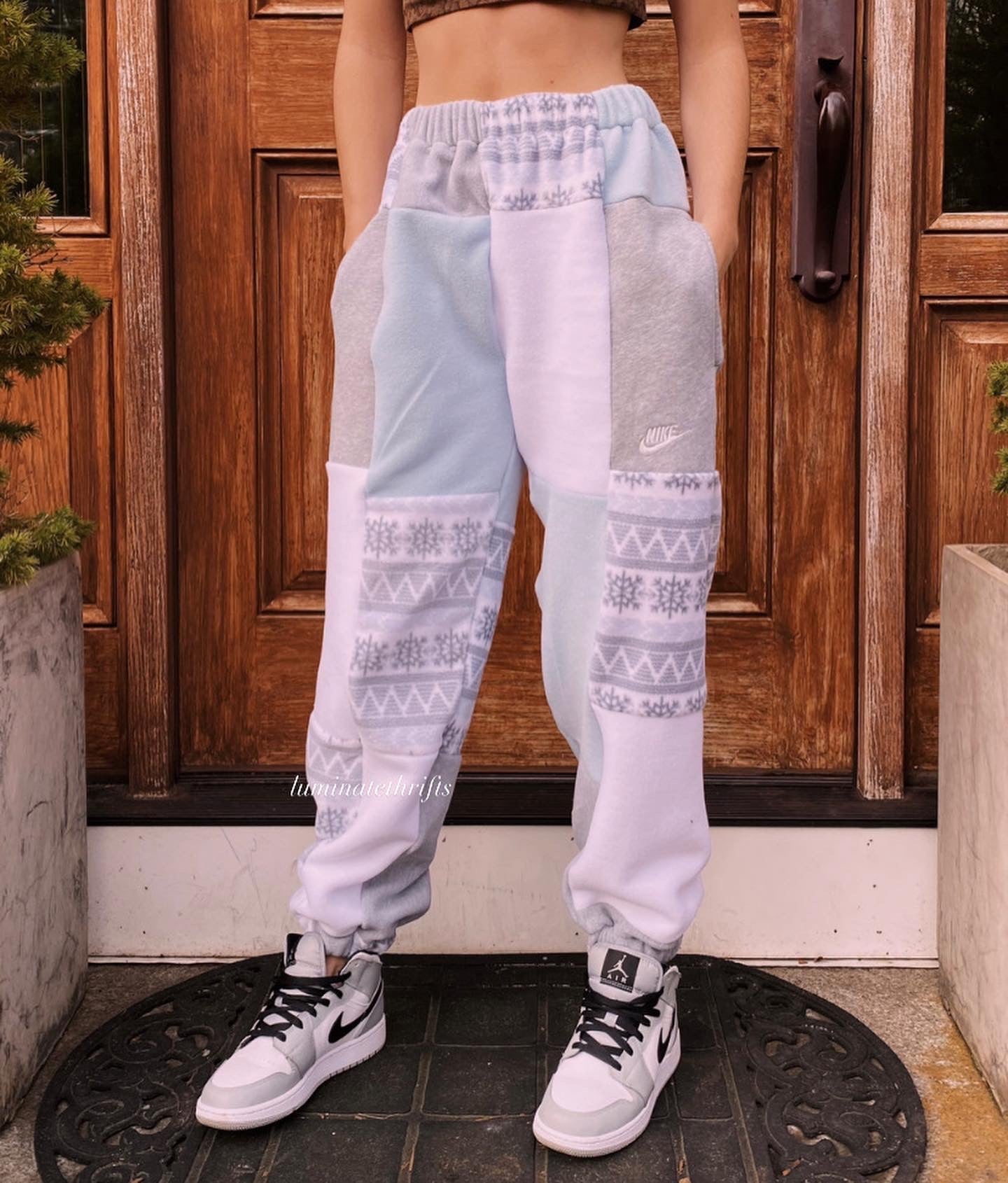 (S/M) Snowflake Reworked Joggers *+pockets*