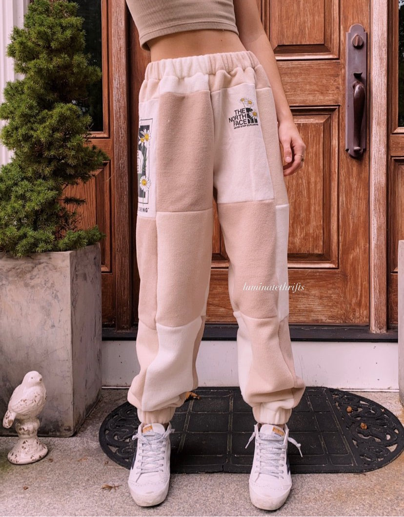 (XS-M) Dusty Daisy Reworked Joggers