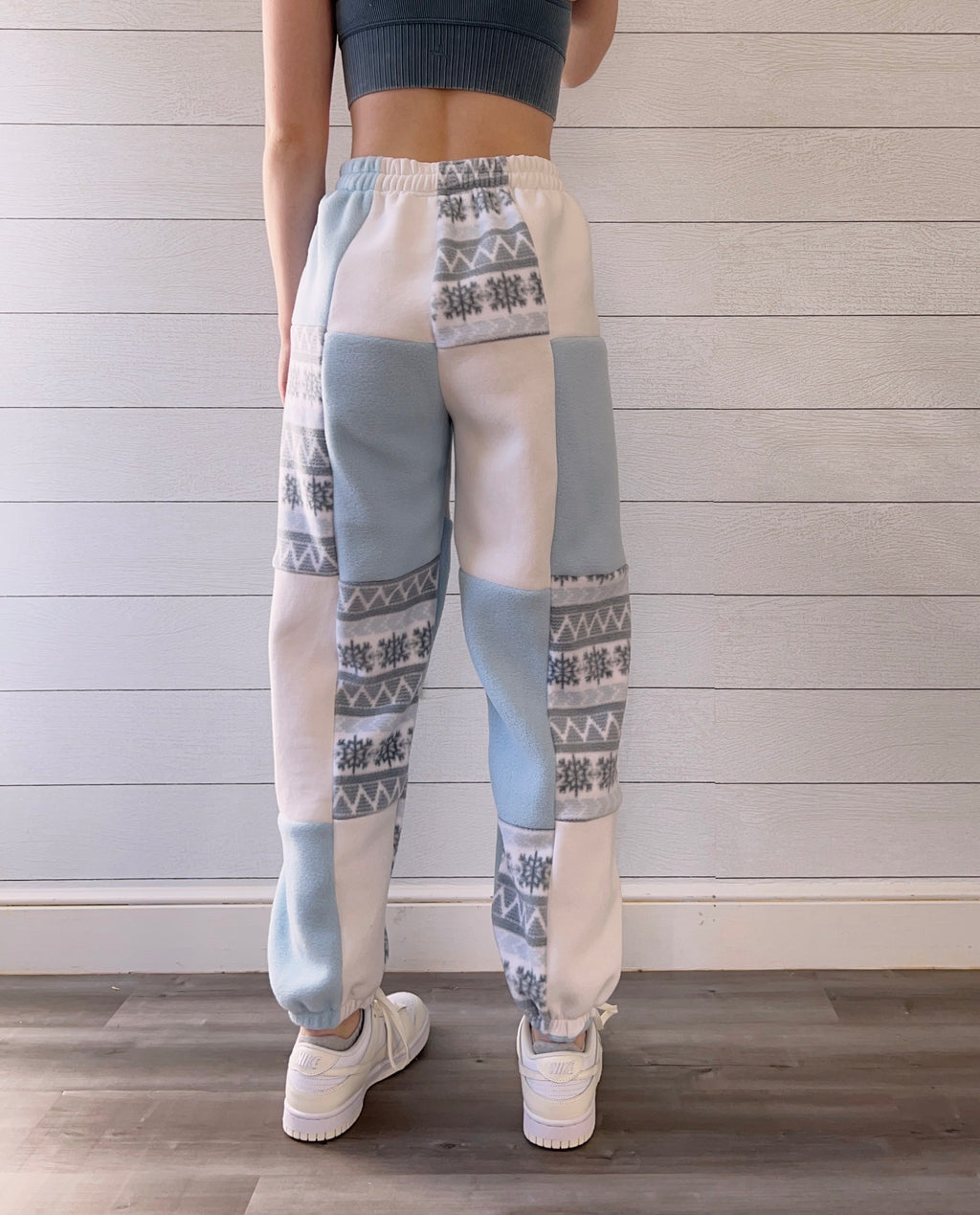 (S/M) Frozen Flake 1/1 Joggers