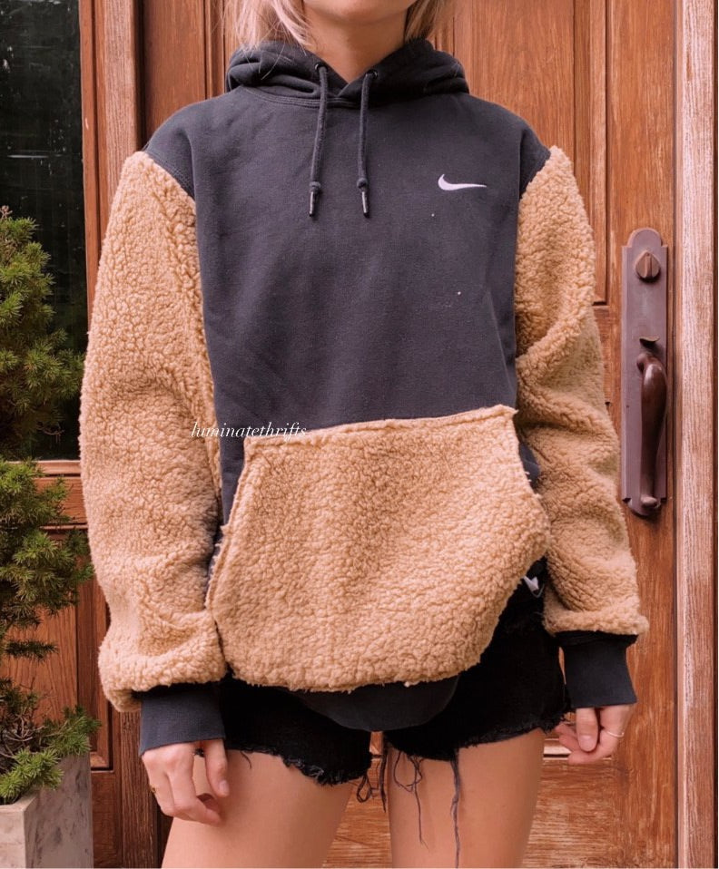 (M/L) Sherpa Teddy Reworked Hoodie