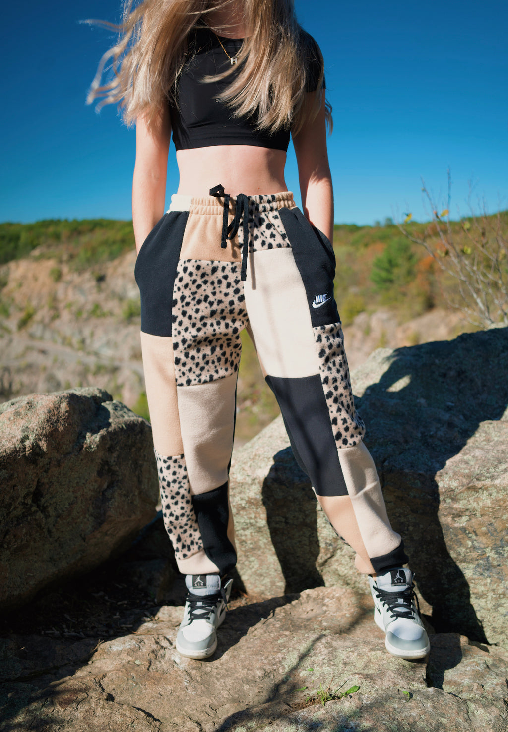 (S/M) Rustic Dots 1/1 Joggers +pockets
