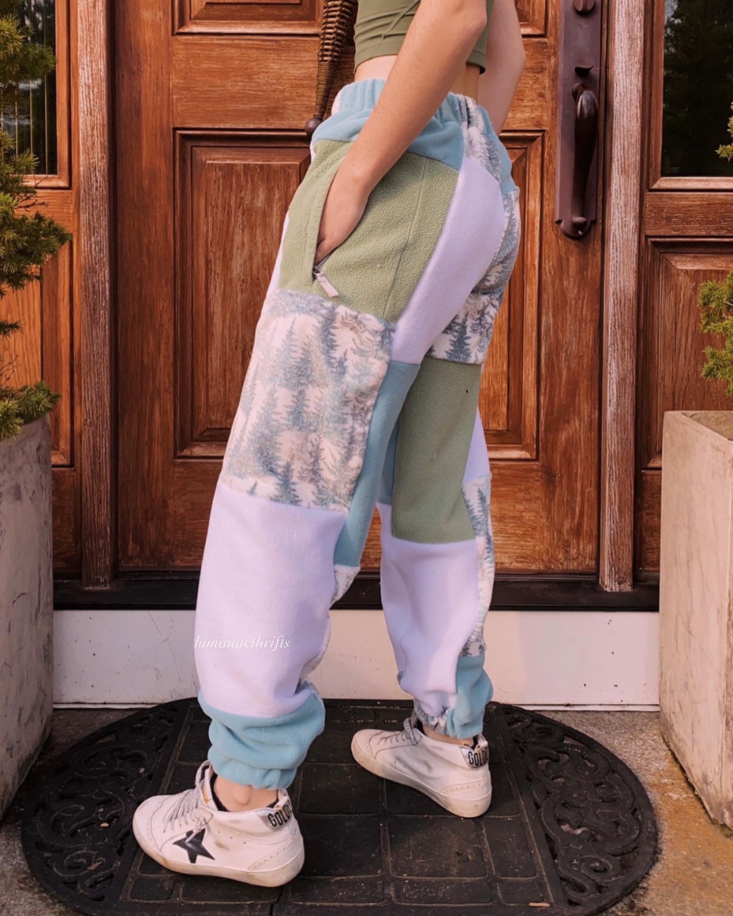 (M/L) Al-Pine Reworked Joggers