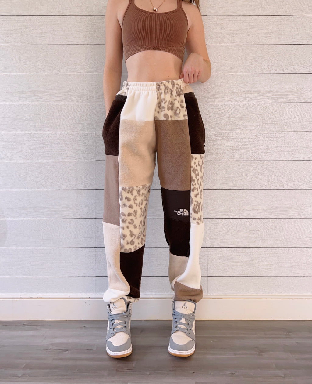 (S/M) Neutral Leopard 1/1 Joggers +zipper pockets