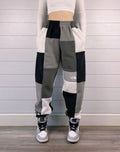 (M/L) Diamond 1/1 Joggers +zipper pockets