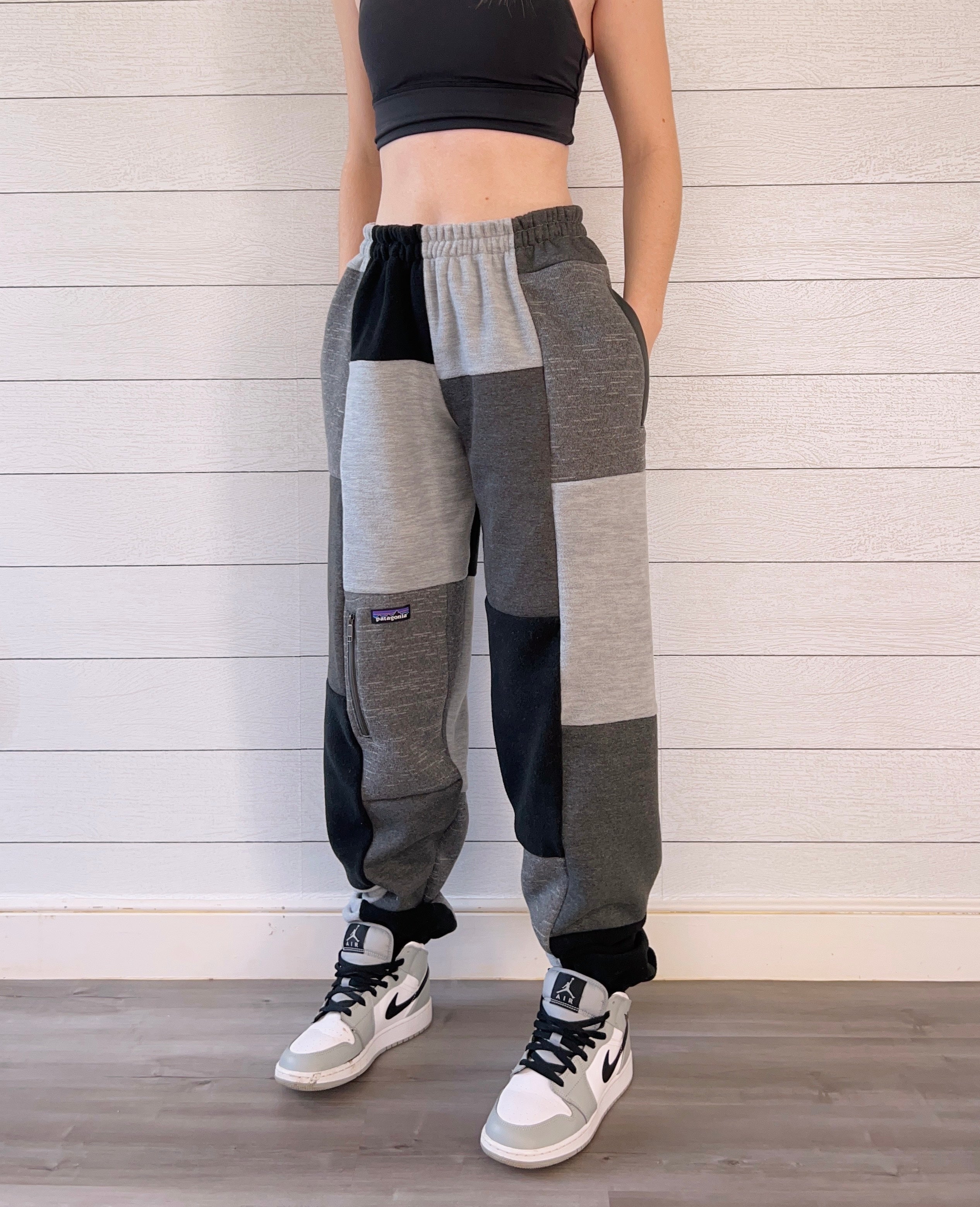 (M/W) Dark Diamond 1/1 Joggers +zipper pockets