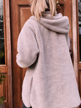 Load image into Gallery viewer, (M/L) Light Grey Fluffy Cardigan
