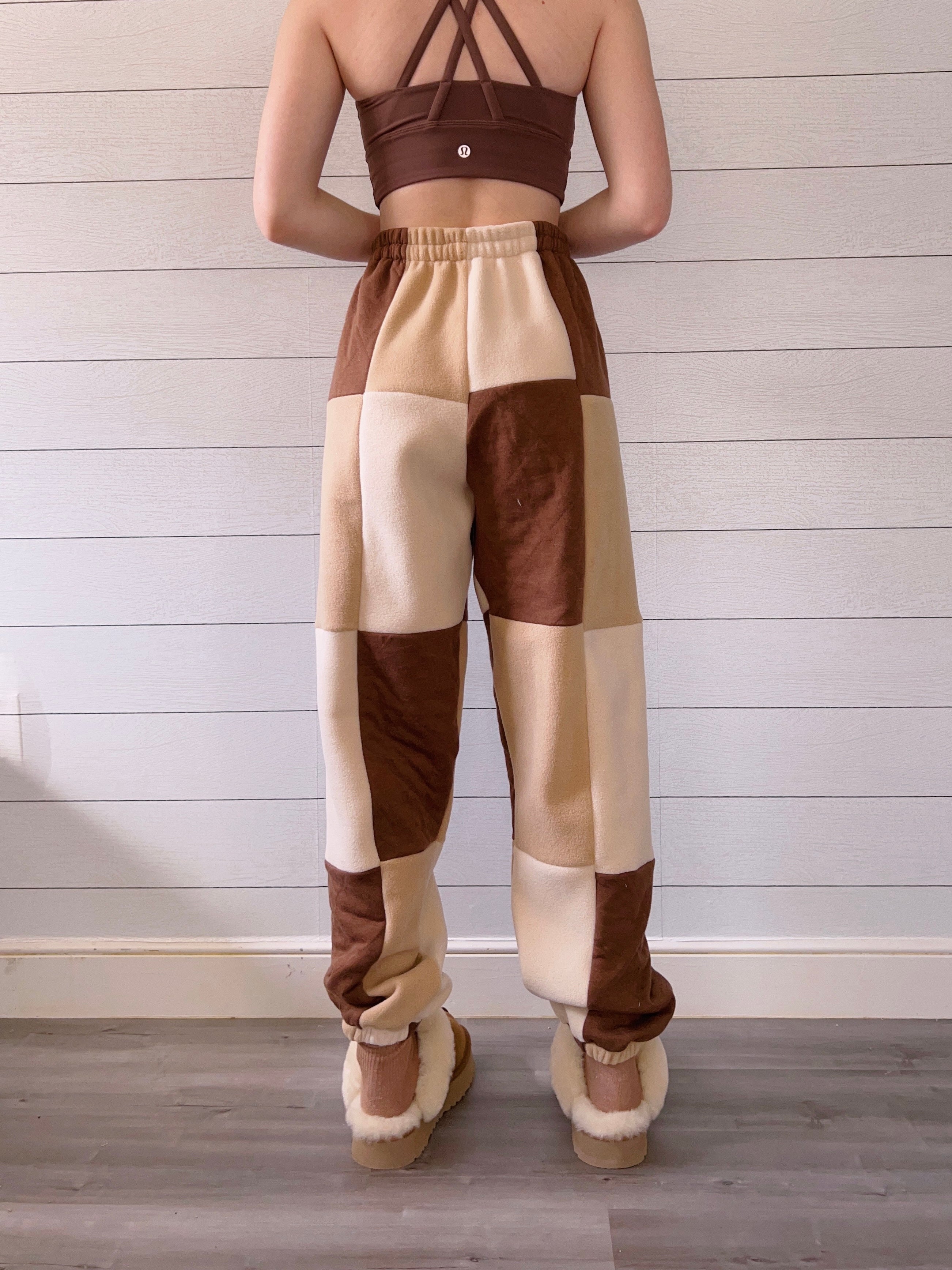 (L/XL) Caramel Quit 1/1 Joggers