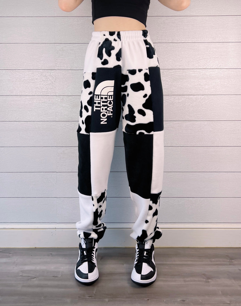 (S/M) Diamond Cow 1/1 Joggers