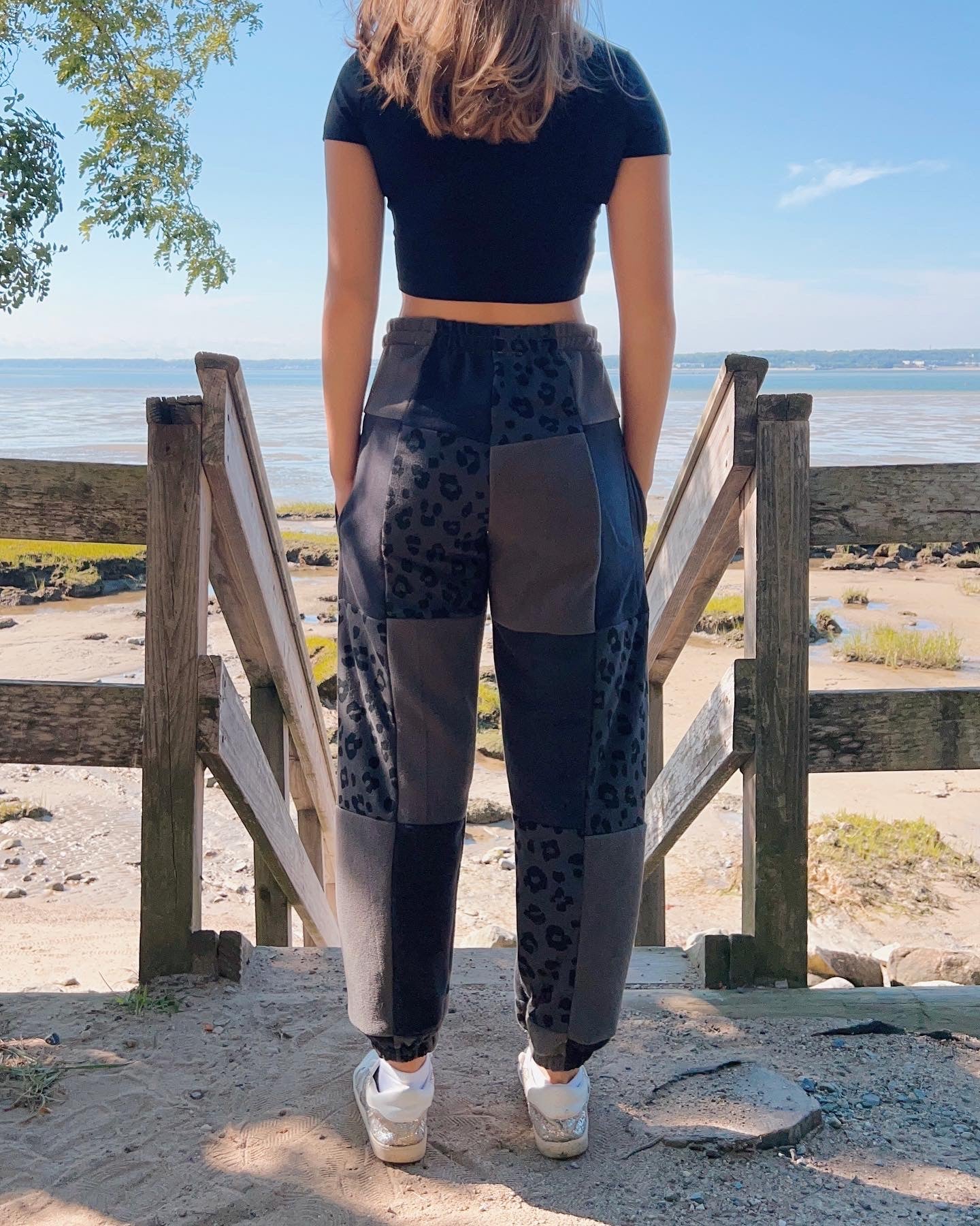 (S/M) Diamond Leopard 1/1 Joggers *with pockets*