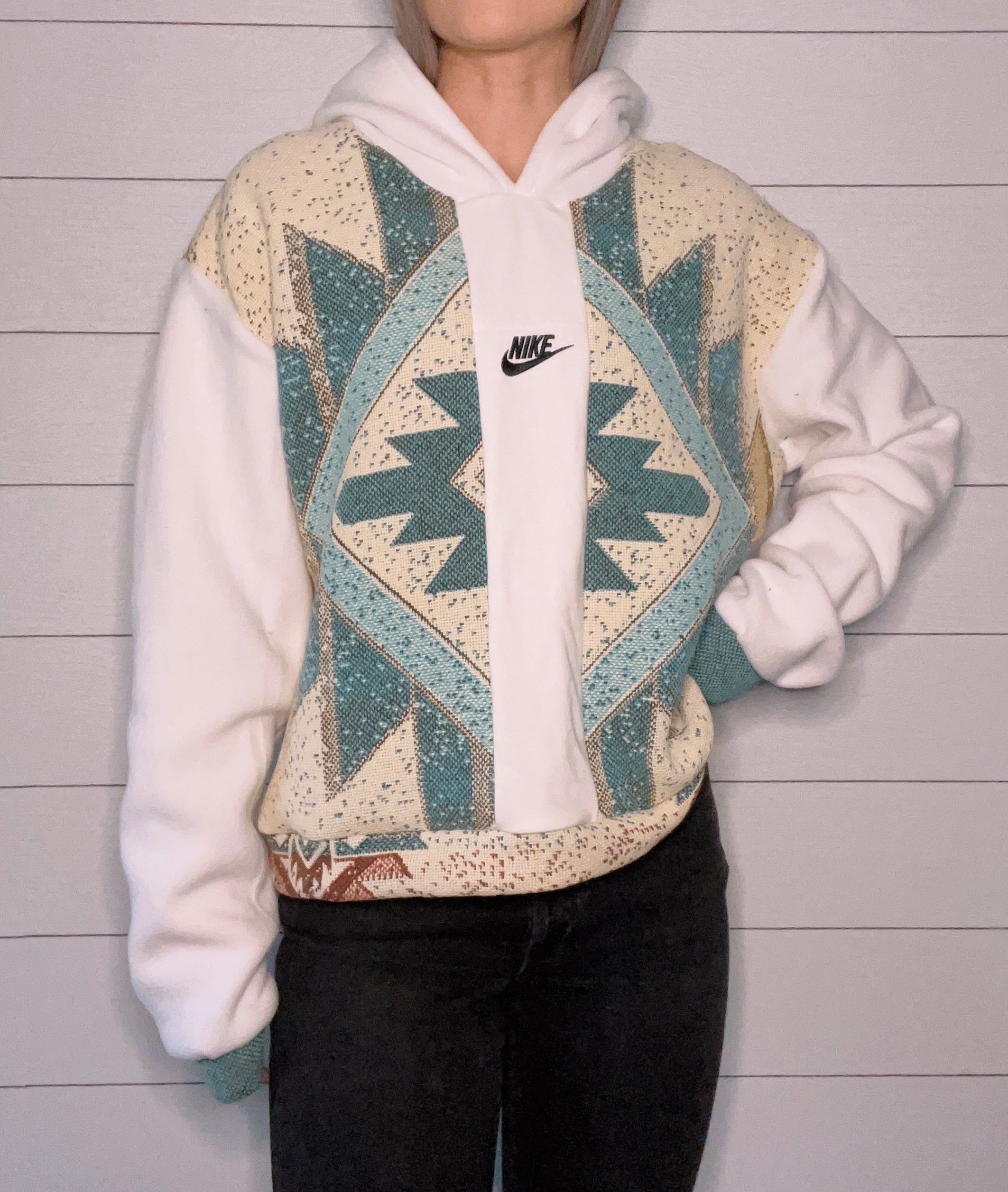 (M/L) Aztec Blanket 1/1 Hoodie