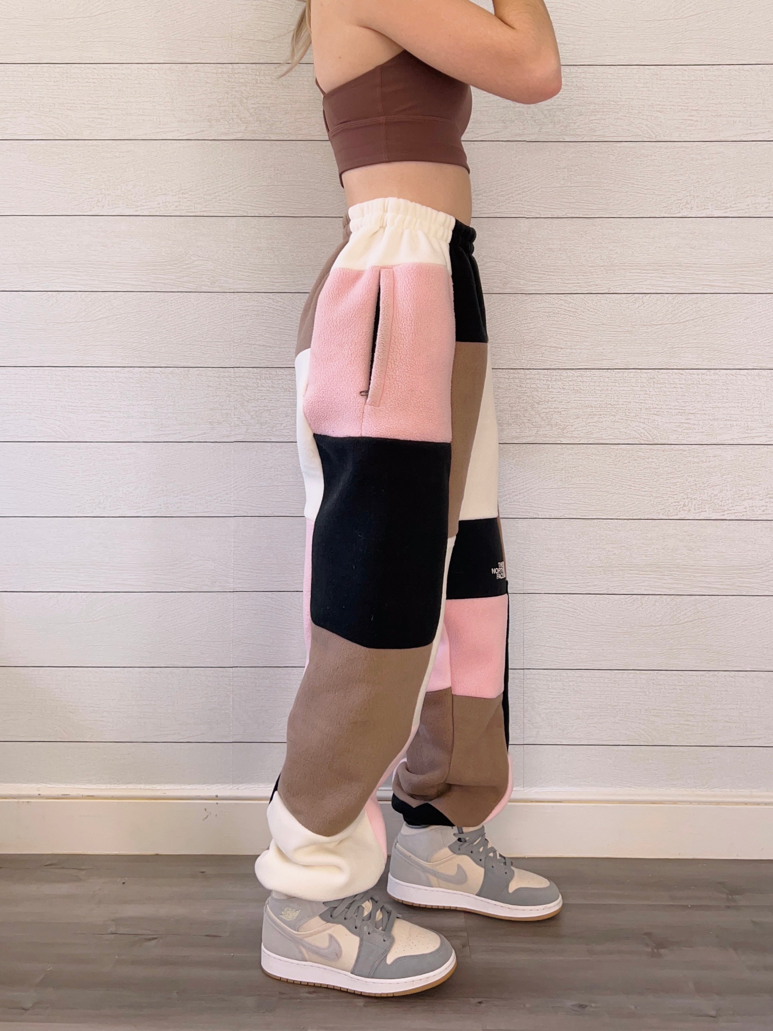 (M/L) Rustic Rose 1/1 Joggers +zipper pockets