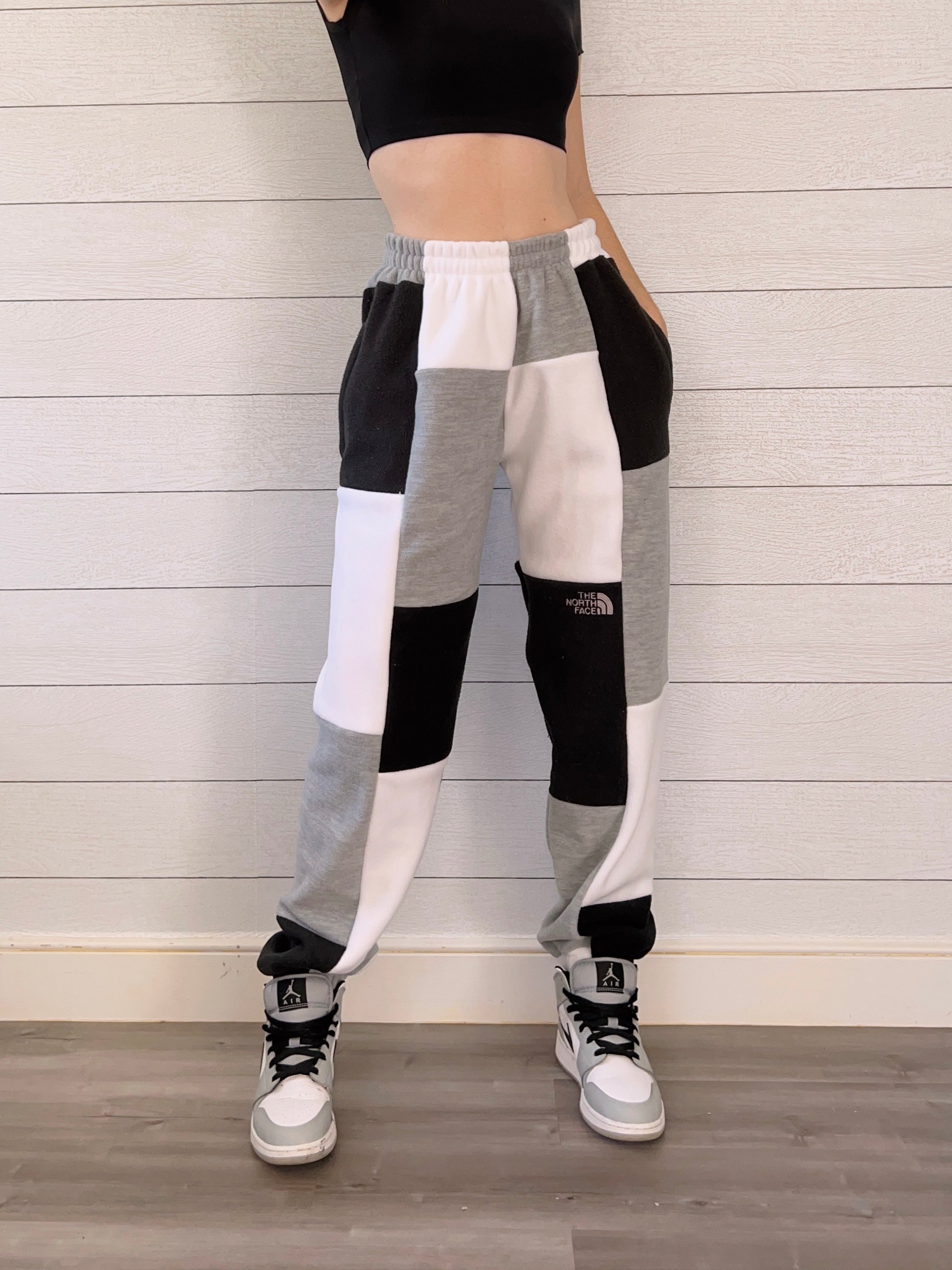 (S/M) Diamond 1/1 Joggers +zipper pockets