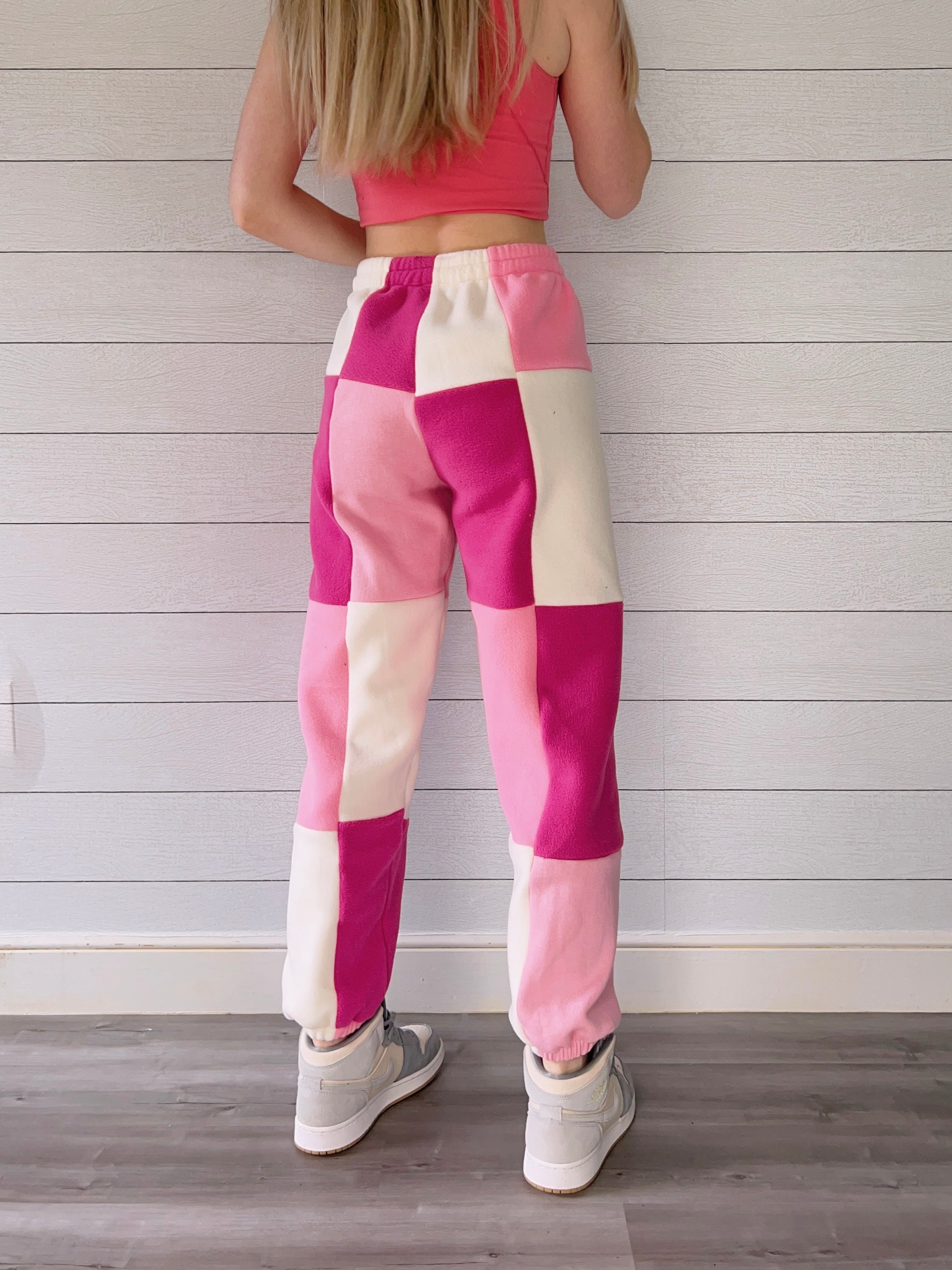 (XS/S) Tulip Pink 1/1 Joggers