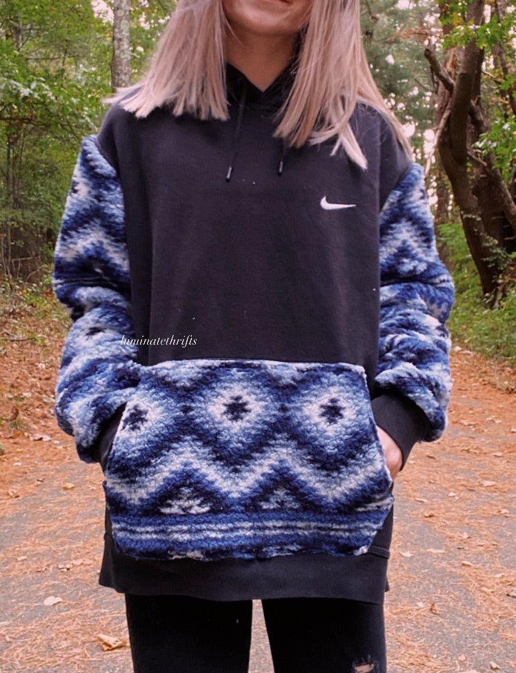 (XL) Aztec Sherpa Reworked Hoodie