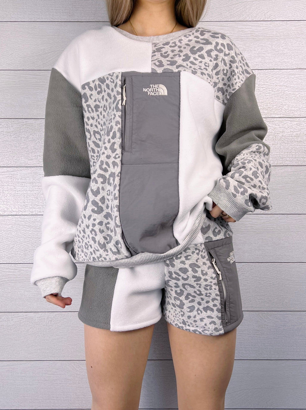 (L) Snow Leopard 1/1 Crewneck