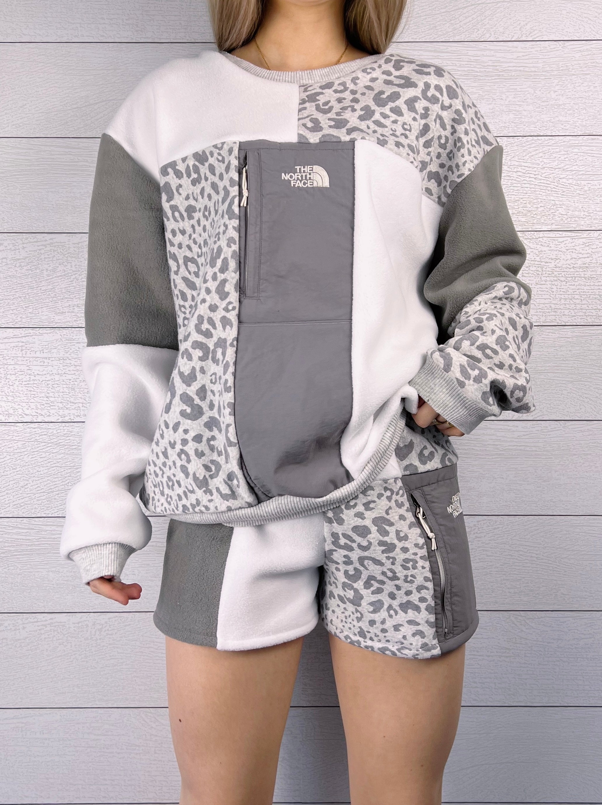 (L) Snow Leopard 1/1 Crewneck