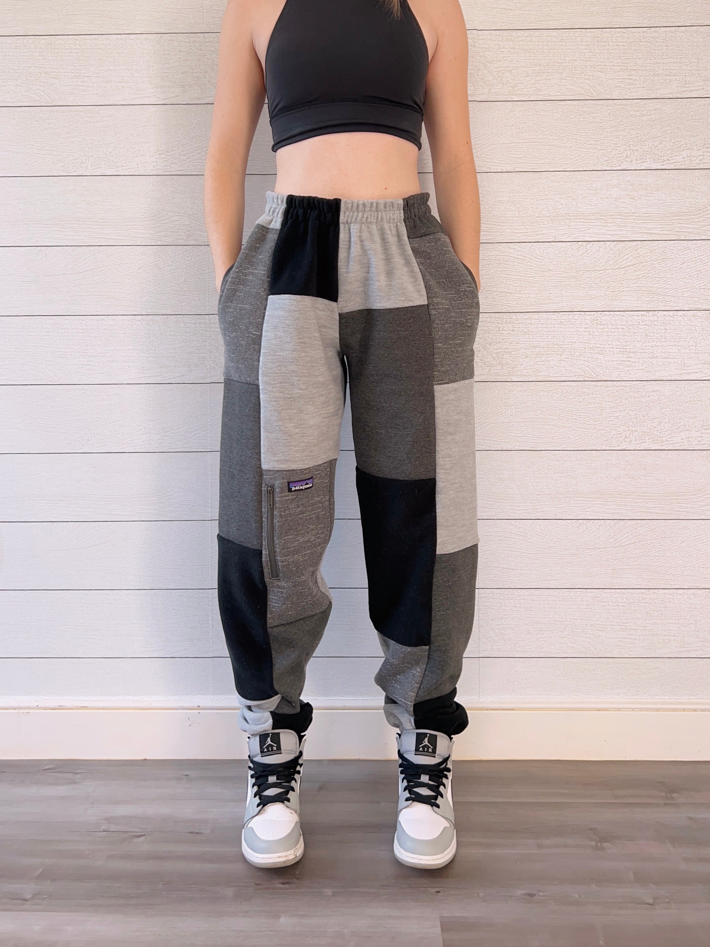 (M/W) Dark Diamond 1/1 Joggers +zipper pockets