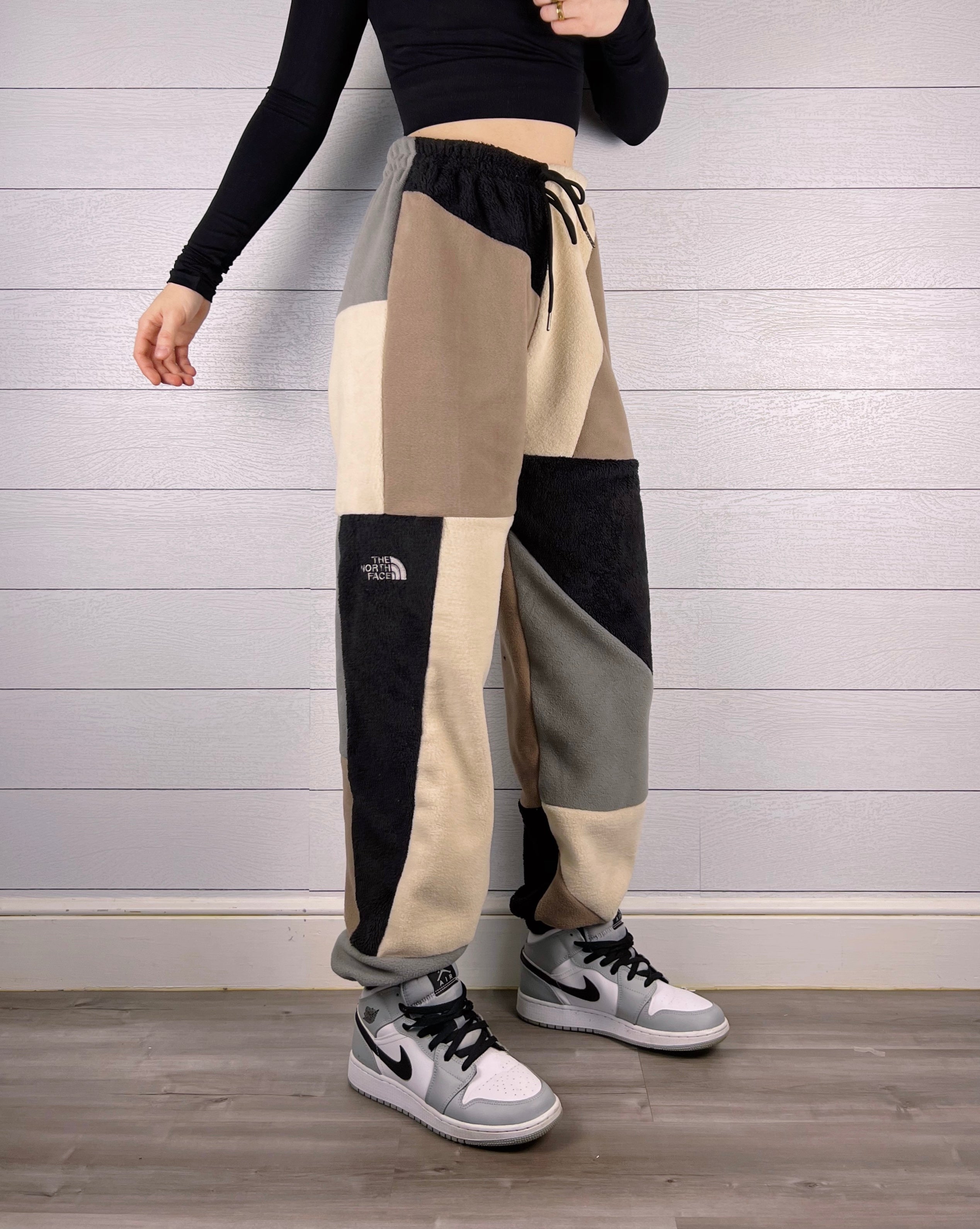 (S/M) Sandstorm 1/ 1 Joggers