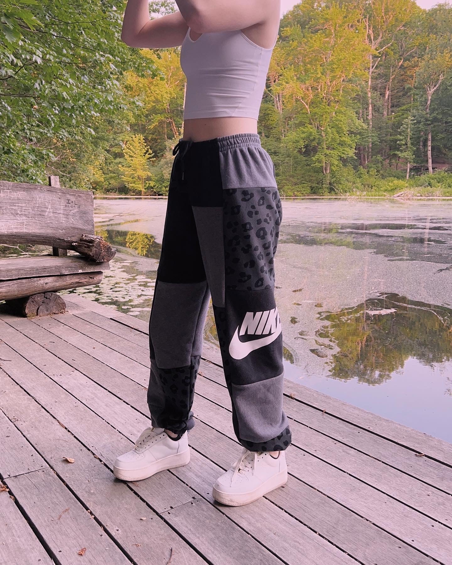 (M/L) Diamond Leopard Reworked Joggers