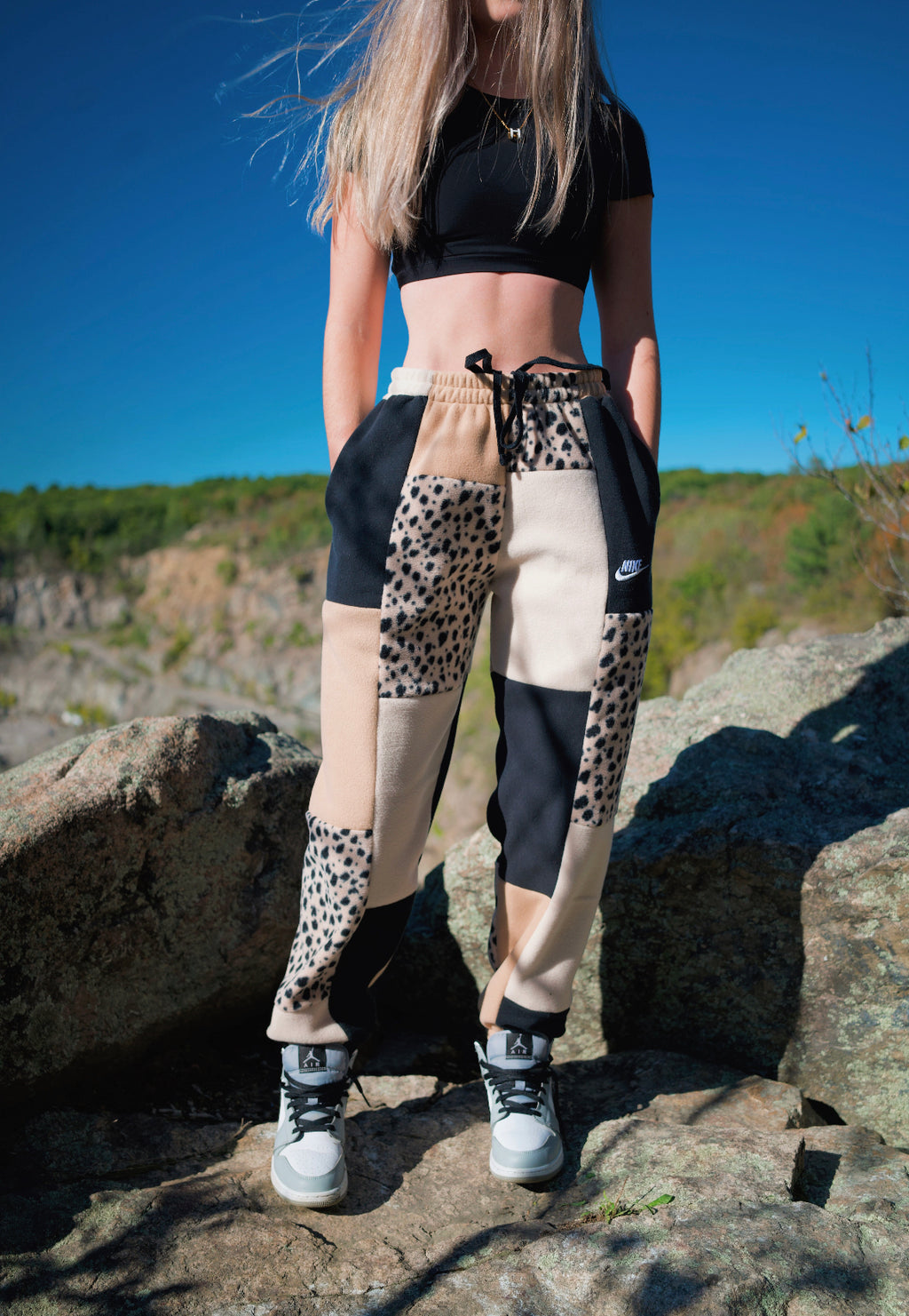 (S/M) Rustic Dots 1/1 Joggers +pockets