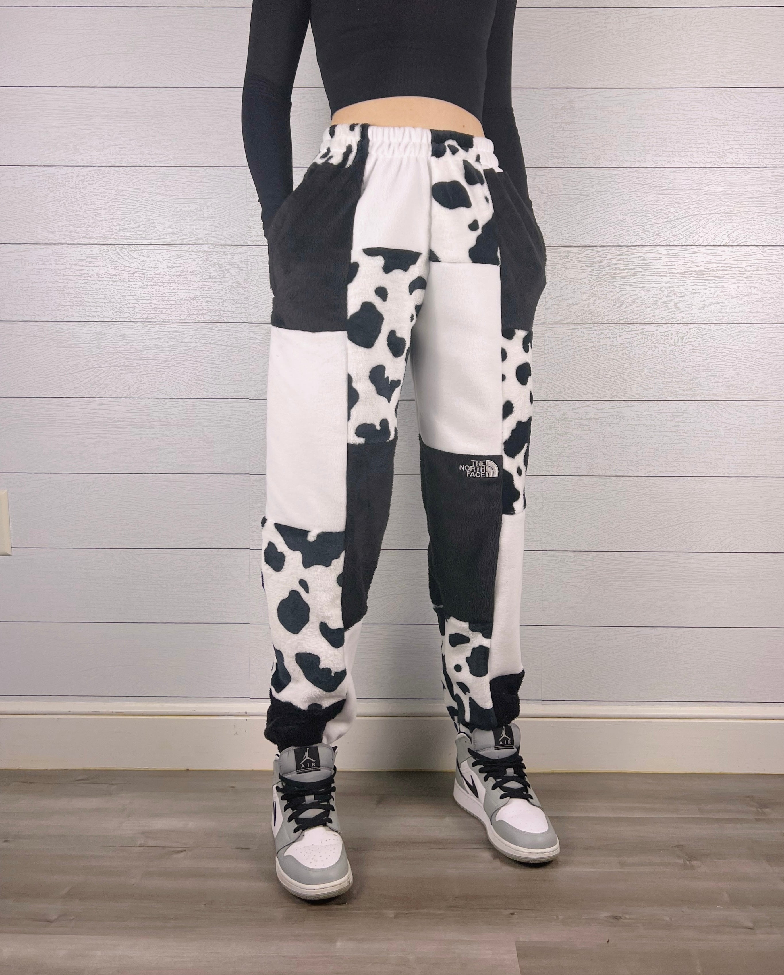 (XS/S) Diamond Cow 1/1 Joggers +zipper pockets
