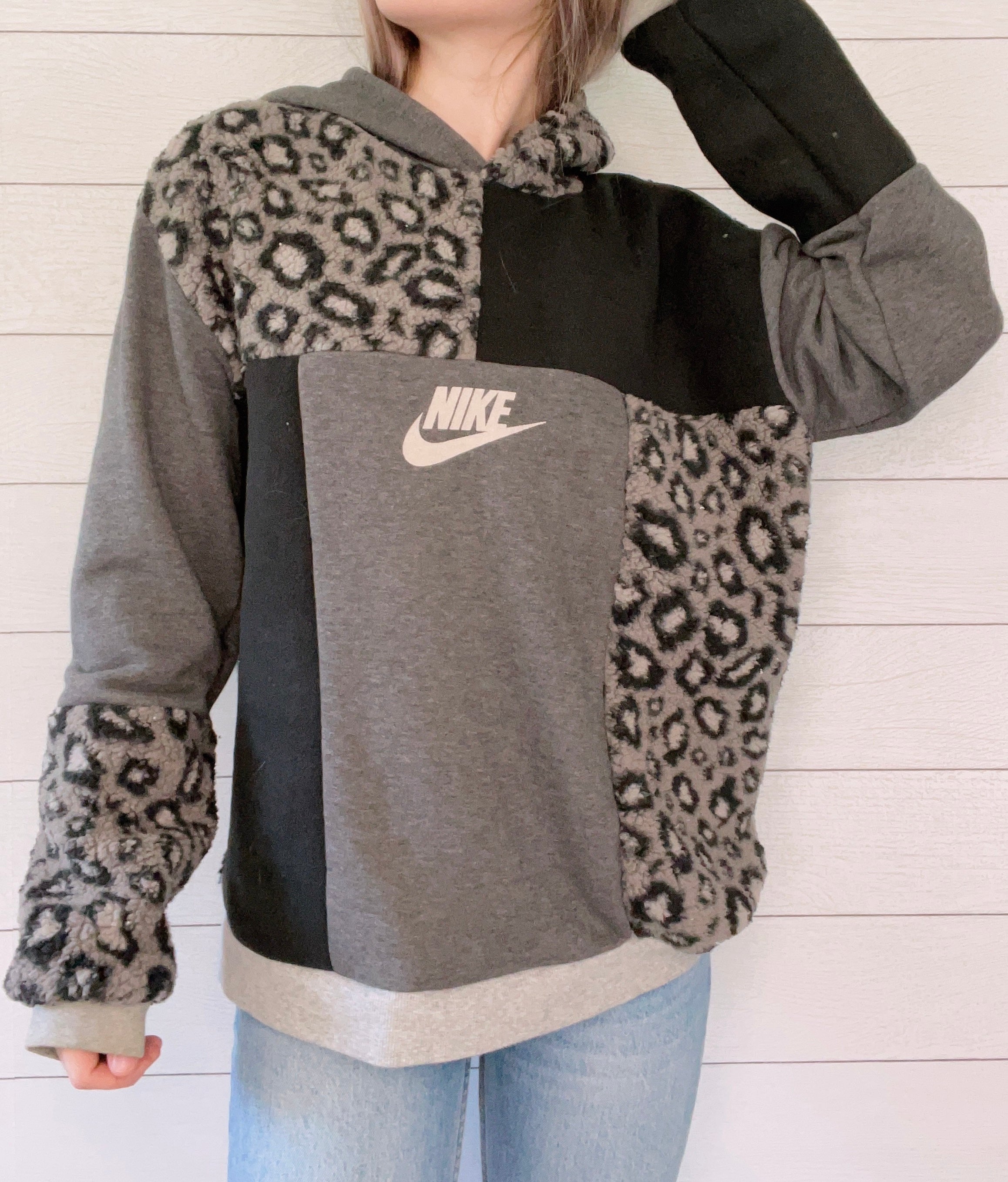 (L/XL) Leopard Sherpa 1/1 Hoodie