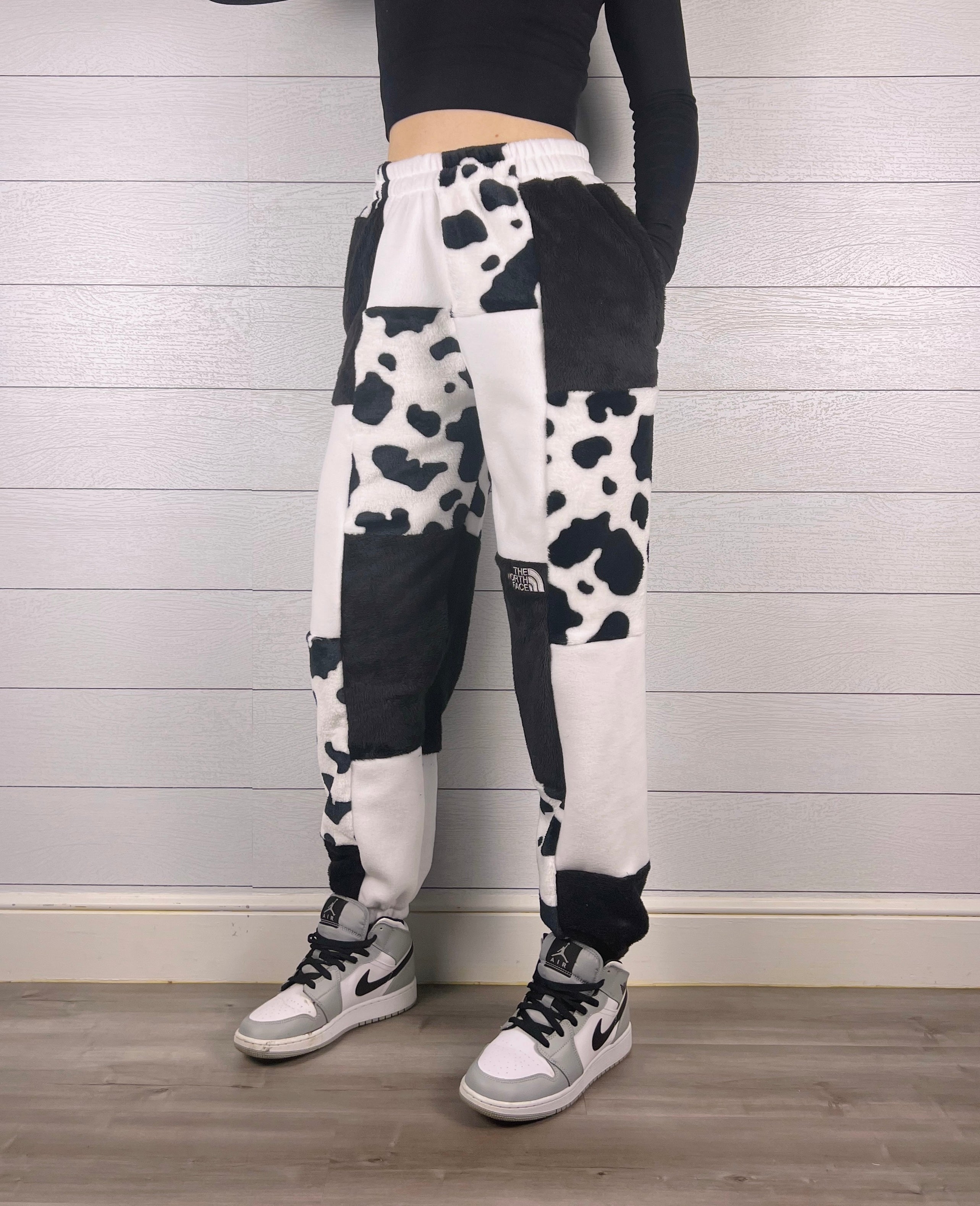 (XS/S) Diamond Cow 1/1 Joggers +zipper pockets